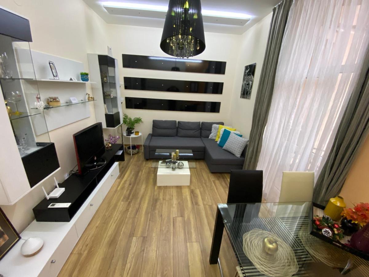 Cozy Apartment In Downtown Sofia - Tsar Samuil Street Εξωτερικό φωτογραφία